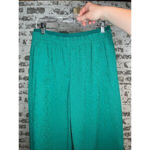 Athleta | women green wide leg cropped pants